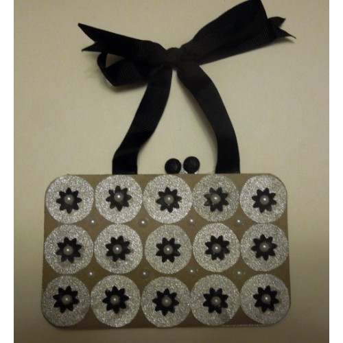 Ladies handbag_silver circles_pearls